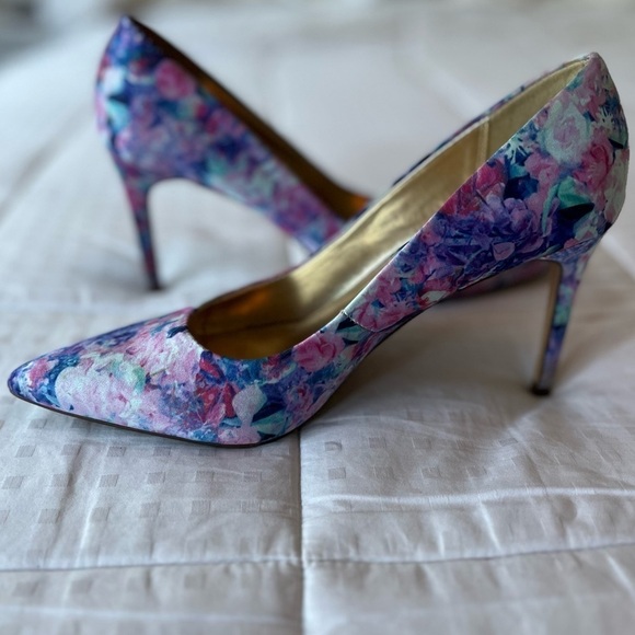 Sears Abstract Floral Print Point Tie Stiletto Angie Heels Size 7.5 - Picture 2 of 16